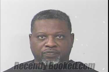 Recent Mugshot Image for Henry Tyrone Harris in St Lucie County, Florida