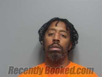 Recent Mugshot Image for DAVELLE JACKSON in Cuyahoga County, Ohio