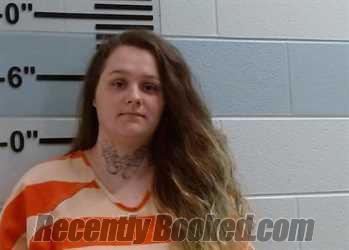 Recent Booking / Mugshot for AMBER DAWN QUEEN in Fairfield County, Ohio