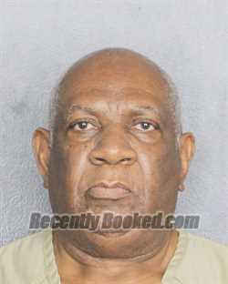 Recent Mugshot Image for DANIS DESCOLLINES in Broward County, Florida