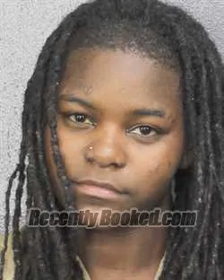 Recent Mugshot Image for DESIREE REALINE DAVIS in Broward County, Florida