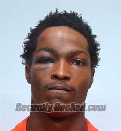 Recent Mugshot Image for TREVION JAMAD REAVES in Suwannee County, Florida