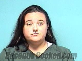 Recent Booking / Mugshot for STEPHANIE NICOLE QUEEN in Lorain County, Ohio