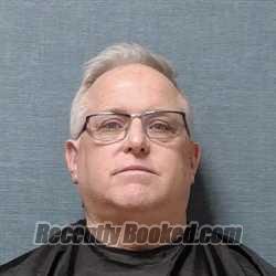 Recent Booking / Mugshot for SCOTT JAMES HENDERSON in Stark County, Ohio