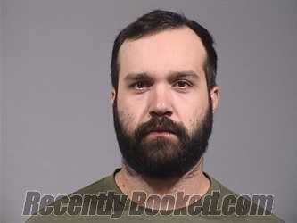 Recent Booking / Mugshot for JOSEPH WINDELL III SNOWDEN in Trumbull ...