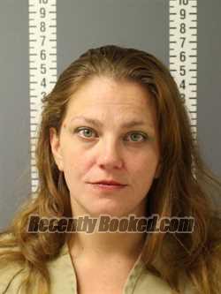 Recent Booking / Mugshot for LESSLI MARY GINGERY in Dauphin County