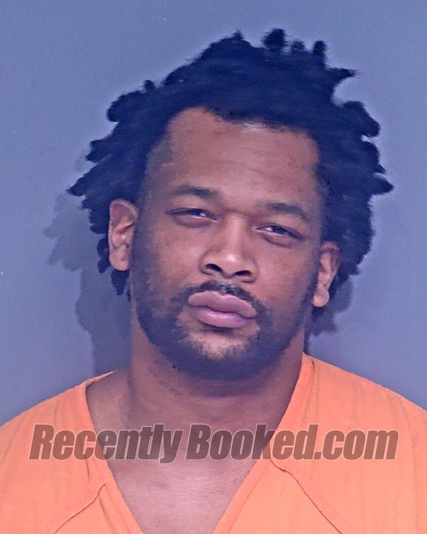 Recent Booking / Mugshot for EDWARD LAMONT PETTWAY in Baldwin County