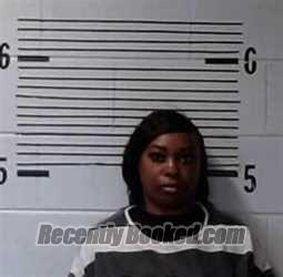 Recent Mugshot Image for L SMITH in Elmore County, Alabama