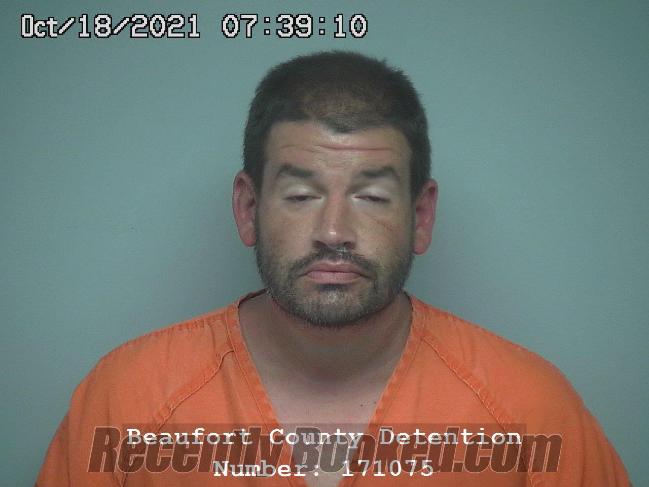Recent Booking / Mugshot for JOSEPH BRIAN DECKER in Beaufort County