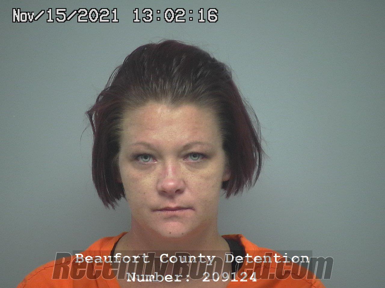 Recent Booking / Mugshot for KERRI ANN SNYDER in Beaufort County, South Carolina