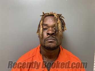 Recent Mugshot Image for TRAVIS SHERMAINE HUNTER in Hale County, Alabama