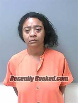 Recent Mugshot Image for LYTOYA TENISE MCCRARY in Hale County, Alabama