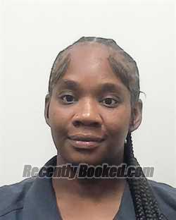 Recent Mugshot Image for SHANIQUA JENINE LAWRY in Montgomery County, Alabama