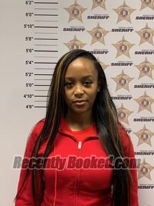 Recent Mugshot Image for LATAVIA LICOLE SPANGLER in Morgan County, Alabama