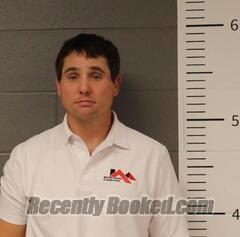 Recent Mugshot Image for JAMES LAYTON in St Clair County, Alabama