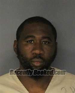 Recent Booking / Mugshot for RONALD SINGLETARY in Essex County, New Jersey