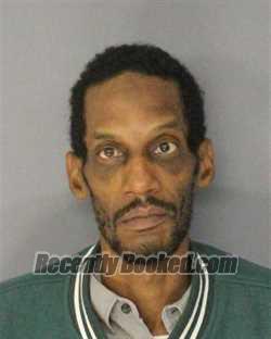 Recent Booking / Mugshot for MALIK R MOORE in Essex County, New Jersey