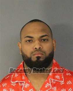 Recent Mugshot Image for CARLOS TAVERAS in Essex County, New Jersey