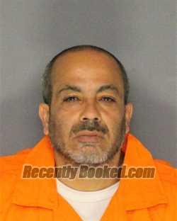 Recent Booking / Mugshot for LARRY J GONZALEZ in Essex County, New Jersey