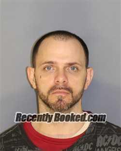 Recent Mugshot Image for KENNETH DILL in Essex County, New Jersey