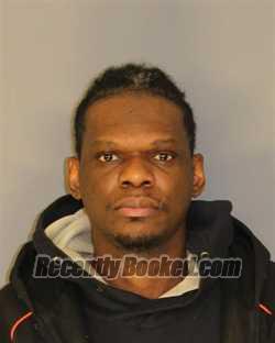 Recent Mugshot Image for MARLON G JOSEPH in Essex County, New Jersey