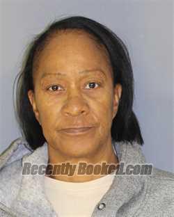 Recent Mugshot Image for MARILYN HOLMAN in Essex County, New Jersey