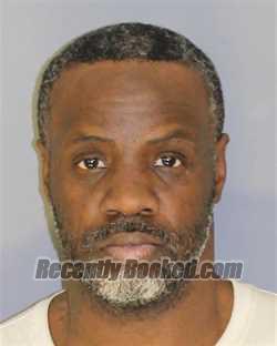 Recent Mugshot Image for DESMOND E SINGLETON in Essex County, New Jersey
