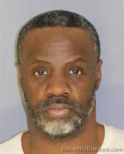 Recent Mugshot Image for DESMOND E SINGLETON in Essex County, New Jersey