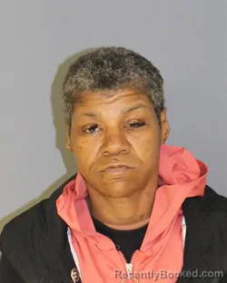 Recent Mugshot Image for ESSIE REED in Essex County, New Jersey