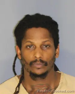 Recent Mugshot Image for SHIQUAN CROWDER in Essex County, New Jersey