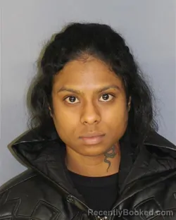 Recent Mugshot Image for SHANIA S KHAN in Essex County, New Jersey