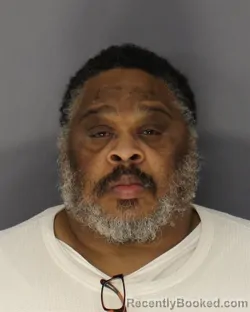 Recent Mugshot Image for MALIK D SUMMERS in Essex County, New Jersey