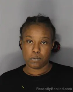 Recent Mugshot Image for CRYSTAL DAVIS in Essex County, New Jersey
