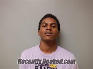 Recent Booking / Mugshot for Rodriquez O'neal Moore in Craighead County
