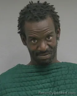 Mugshot of DEONTRE DAVONE WASHINGTON booked in Alachua County, Florida on April 4, 2026