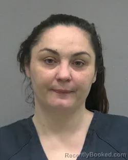 Mugshot of JANINE NICOLE WILLIAMS booked in Alachua County, Florida on April 4, 2026