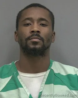 Mugshot of TEVONTE EDDIE WHITE booked in Alachua County, Florida on May 14, 2026