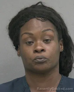 Mugshot of CIERRA LATRICE MACKEY