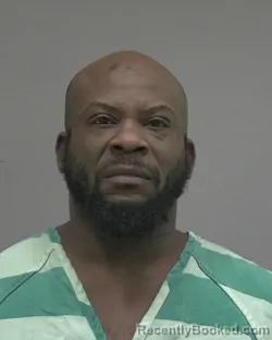 Mugshot of TAVIUS LENNARD HUNTER