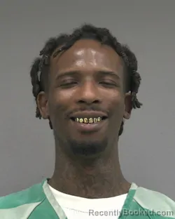 Mugshot of JAMAL MELVANTA REAVES