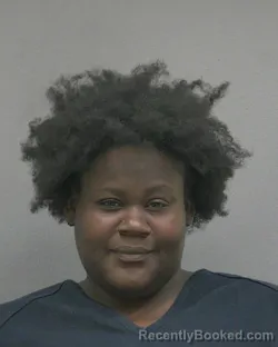 Mugshot of RAINIQUE SHAKIRA ROBINSON booked in Alachua County, Florida on July 17, 2026