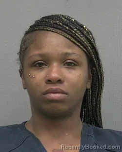 Mugshot of CALISA LATRECE JOYNER booked in Alachua County, Florida on April 1, 2026