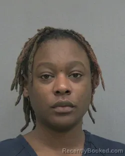 Mugshot of Aubreyona Jani Cross booked in Alachua County, Florida on September 14, 2026