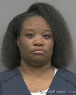 Mugshot of REGINA SHAHD'A UNDERWOOD booked in Alachua County, Florida on March 27, 2026