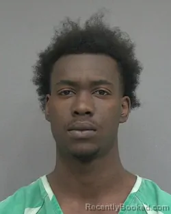 Mugshot of KENYATA MALIQUE MCCOY booked in Alachua County, Florida on April 28, 2026