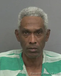 Mugshot of MYRON ROBERT DAVIS booked in Alachua County, Florida on May 21, 2026