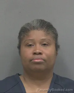 Mugshot of Lakeyra Denise Ross booked in Alachua County, Florida on August 20, 2026