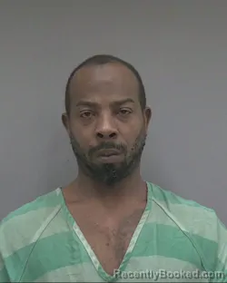 Mugshot of Dontavis Kentrell Smith Carter booked in Alachua County, Florida on September 10, 2026