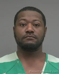 Mugshot of EARNEST O DANIELS