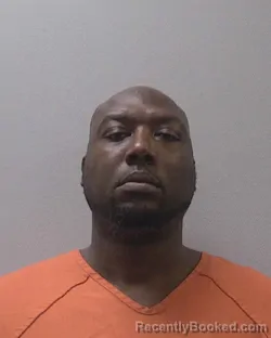 Mugshot of DARROW ROMALE MILLS